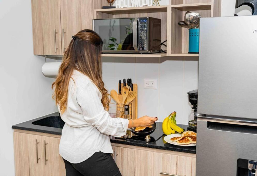 Lovely 1 Bedroom Unit With Free Parking Modra Zone 4 Guatemala City Eksteriør bilde