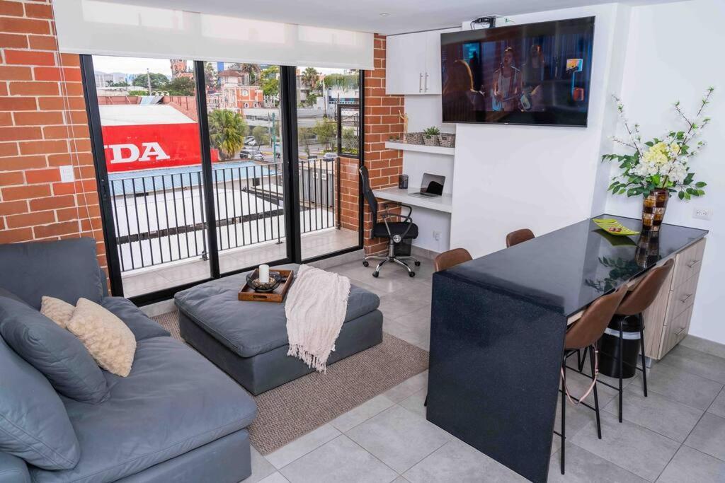 Lovely 1 Bedroom Unit With Free Parking Modra Zone 4 Guatemala City Eksteriør bilde