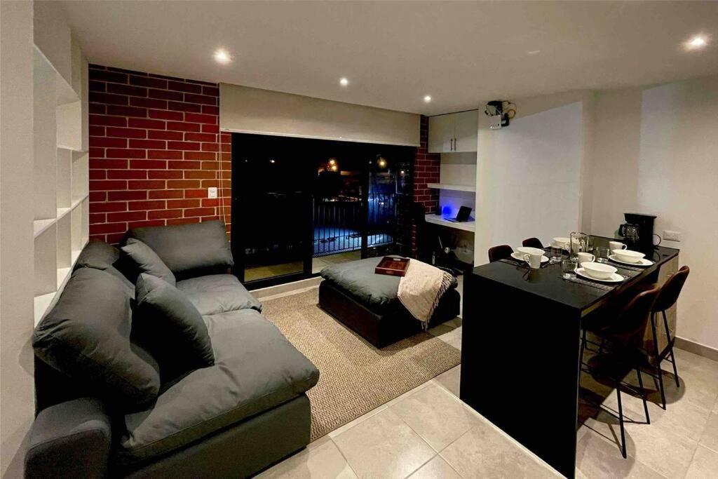 Lovely 1 Bedroom Unit With Free Parking Modra Zone 4 Guatemala City Eksteriør bilde