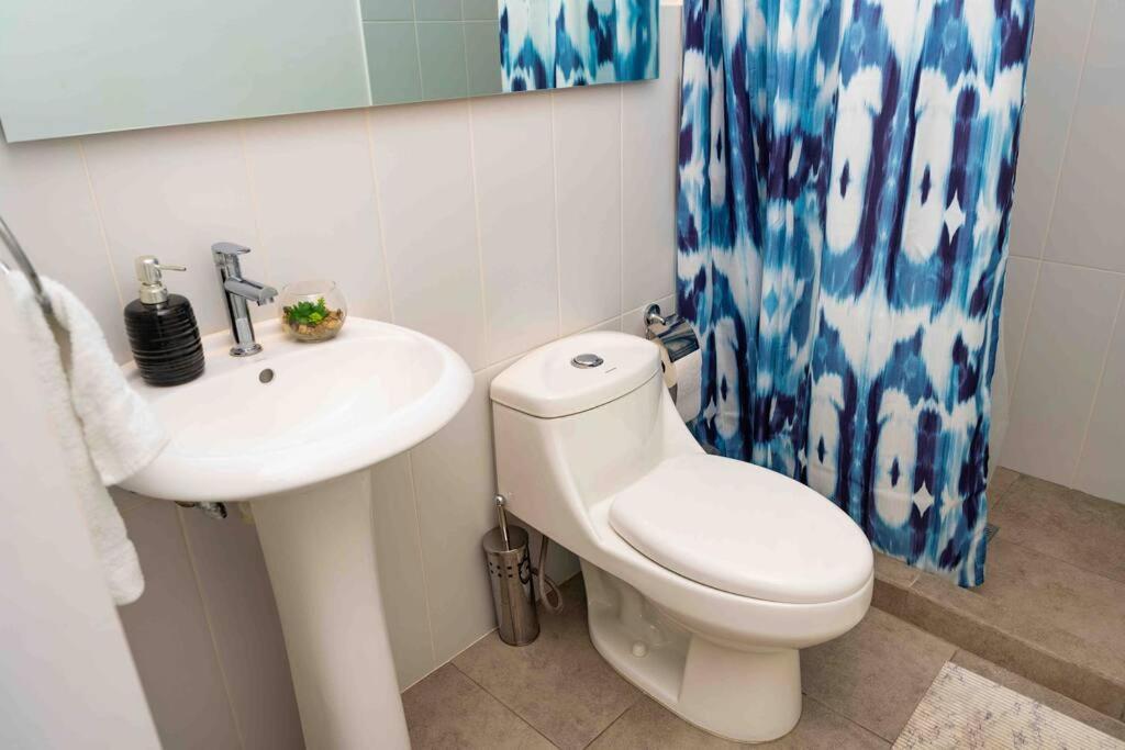 Lovely 1 Bedroom Unit With Free Parking Modra Zone 4 Guatemala City Eksteriør bilde